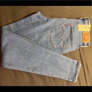 721 Levi’s high rise skinny jeans